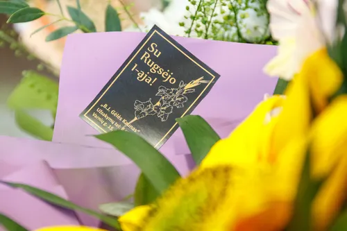 Gėlių salonas „B.J Gėlės“