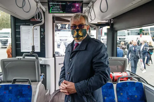 Naujas hibridinis „MAN Lion's City 12 Hybrid“ autobusas