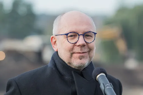 Įkasta simbolinė „Mokslo salos“ kapsulė