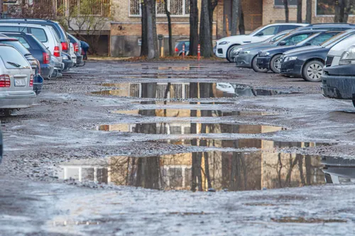 Duobėtas Taikos pr. 47 kiemas