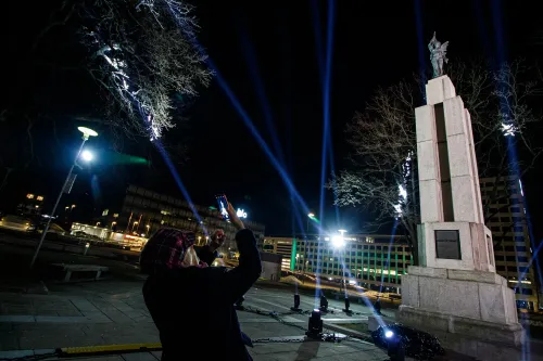 Laisvės alėja nusidažė trispalvės spalvomis