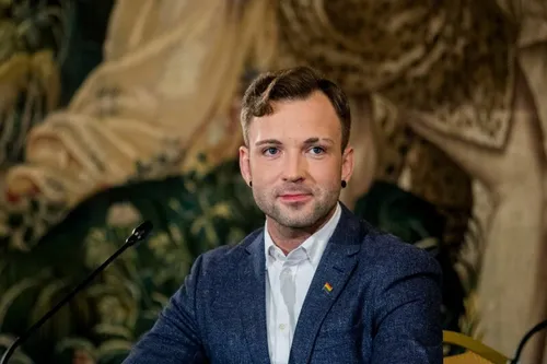 tomas raskevicius 86643777