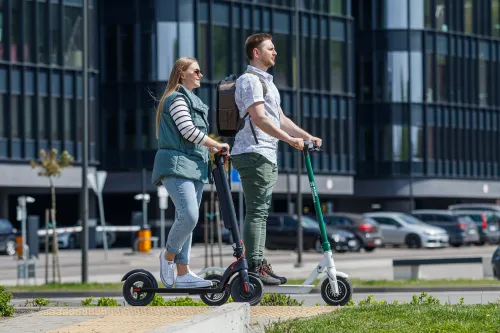 Trys maršrutai Kaune paspirtukais