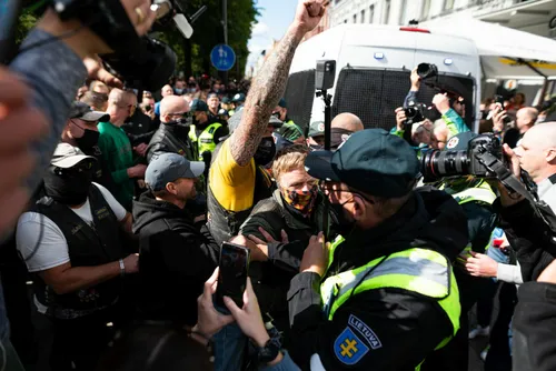 Riaušės „Kaunas Pride“ eitynėse / V. Sidabro nuotr.