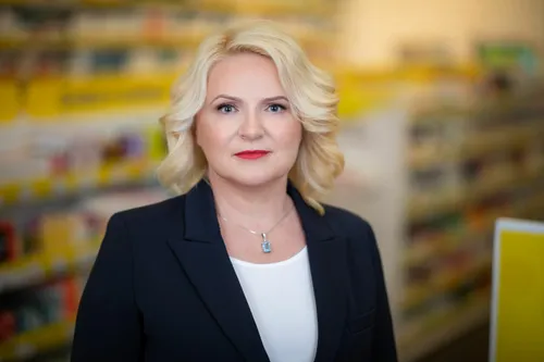 au ira budrikien s camelia 16