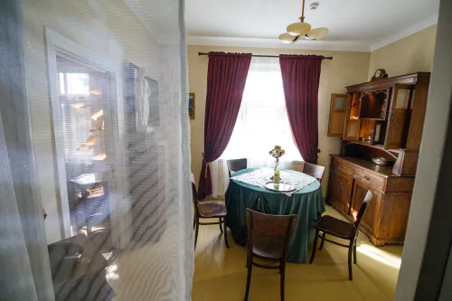 Atnaujintas J. Zikaro namai-muziejus