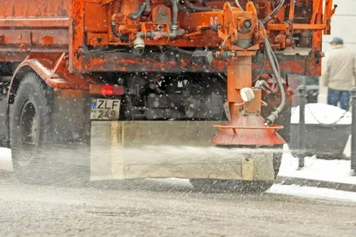 Sniego valymo mašina, druska