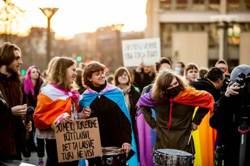 Pilietinė akcija prie Seimo, LGBT