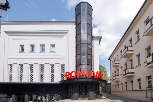 Atnaujintas Romuvos kino teatras