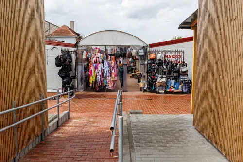 Atnaujintas stoties turgus