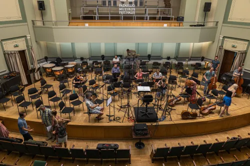 Operos tenoras Ch. Castronovo Kaune