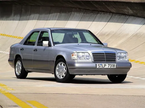 220806 mercedes w124