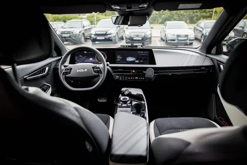 Nežymėtas policijos elektromobilis / DELFI nuotr.