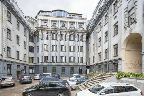 banko tarnautojų namas