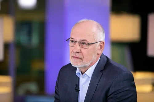 romas lazutka 84466639