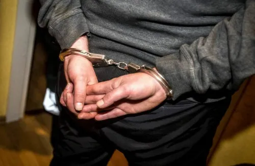 Smurtas, antrankiai, recidyvistas