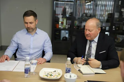 00e0c1fe55a3b5b1a312f714e0ba6c98