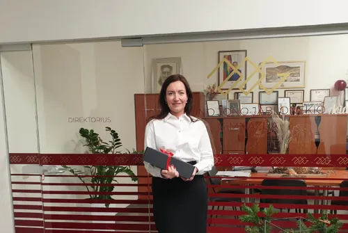 ba3c838de4cf7749bae7a4b2d3aea494