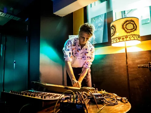 fe76bb380b239be6825b022cfce1cd9c