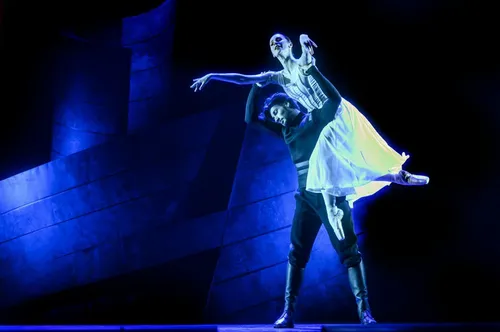 Kauno valstybiniame muzikiniame teatre - meile ir aistromis alsuojančio baleto „Dezdemona“ premjera