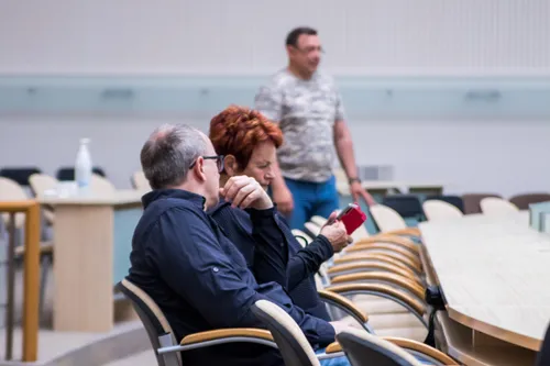 5b6effffedee39fcbe8099afba42a826