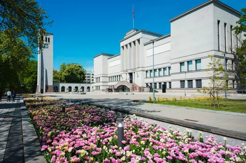 76205c5fa045029cbf9cd421bd36af83 scaled