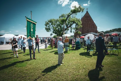 3807d8509bf40a691ec49ed032009a7f