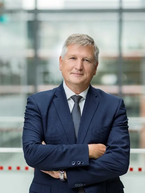 3f4bab66cc406dd7cff6e344e22bb579