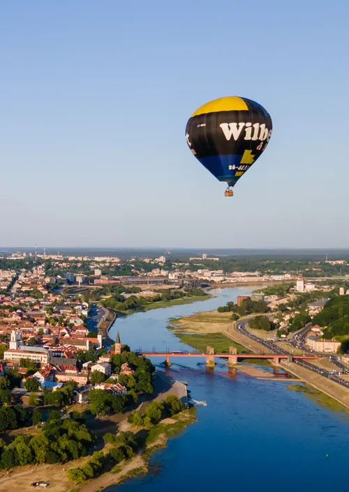 Iš Kauno santakos kyla oro balionai