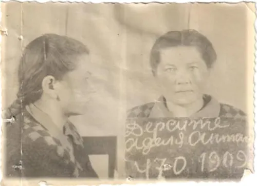 1 Dirsyte tremties pradzioj. Is jos bylos