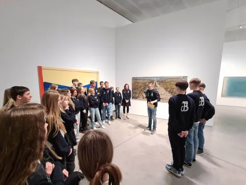 67e107663eff97648776563e93621ab8