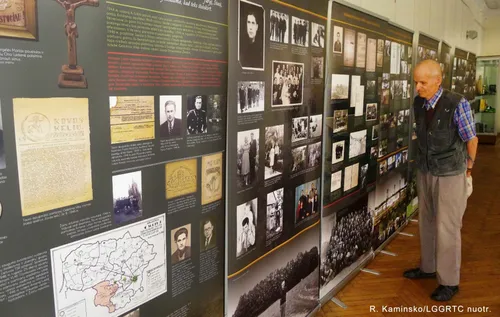 bcb9a631be1a4a21d980a8351097991e