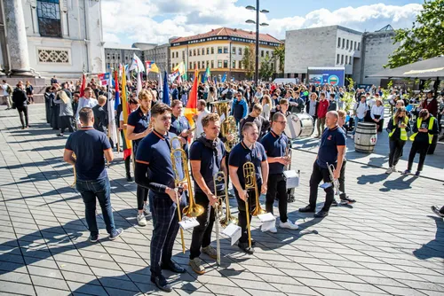 cf40f301dda4a53df17416b28ed84ef9