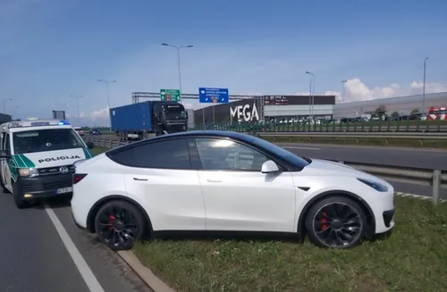 ed3144878bb235a23d8448a743e0d39e