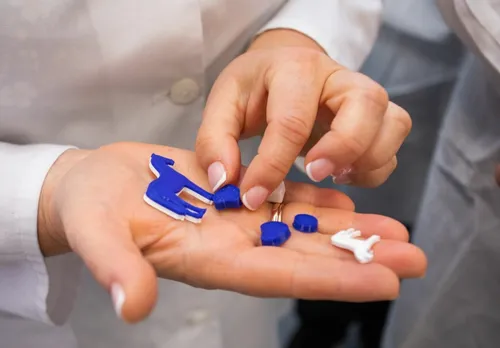 Ilgai laukta naujovė: LSMU pradėjo veikti pirmasis toks Europoje 3D vaistų spausdintuvas