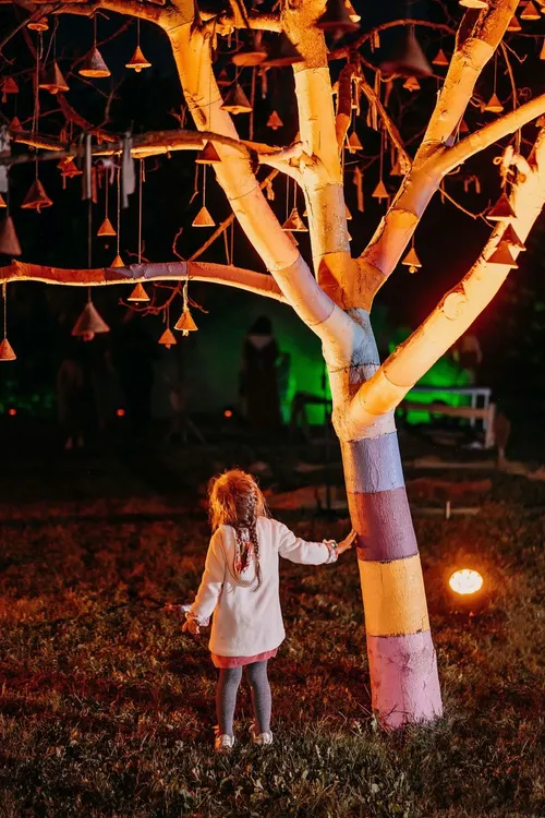 Rokuose suliepsnos „Šiuolaikinių seniūnijų“ Molio kelias