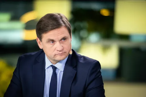 98b383f96e19361ea13f8e40f21922eb