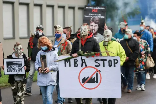 d2a36901811aefdaa08f970627501038