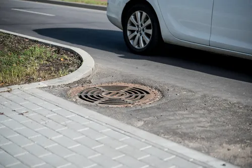Aleksotas ir Žaliakalnis per liūtis nebeskęs: nutiesti lietaus nuotekų tinklai, atidarytos modernios paviršinių nuotekų valyklos