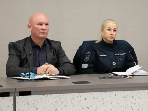 8ed4279e7dbff51748aff798bae929de