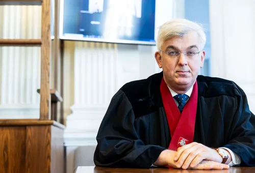 8f7de90f57b80433ed011590df0a25c2