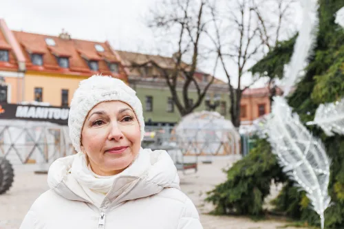 Baigiama konstruoti Kauno Kalėdų eglė