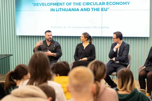 fdb9003240a0e8be0a35c4bea8041db5