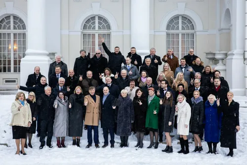 2000e4d824f031410833312438385790