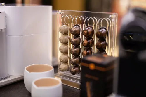 „Nespresso“ kavos sala / Organizatorių.