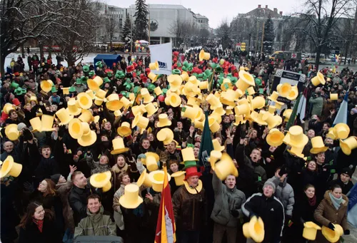 Vasario 16-oji 2004 m. / M. Patašini nuotr.