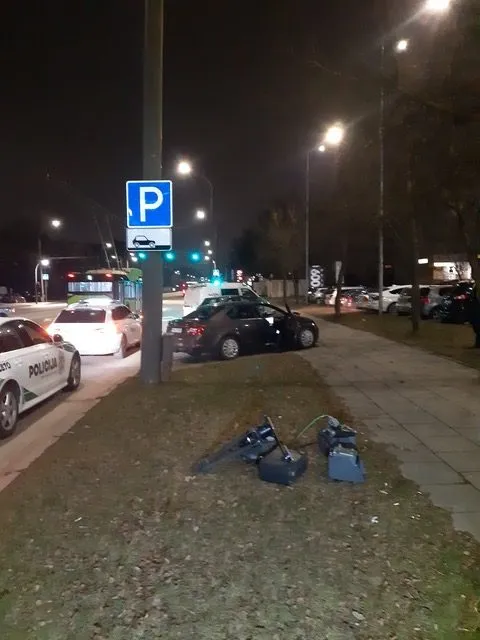 6666f35efb58c4fb356a2fda7a625aba rotated