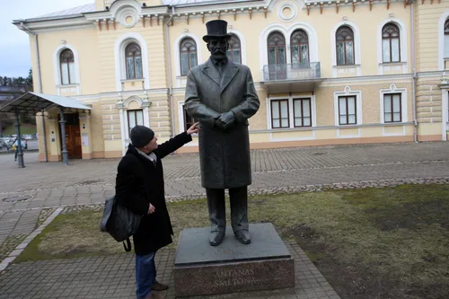 A. Smetonos skulptūra / M. Patašini nuotr.