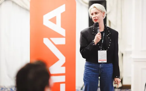 e59e737eeeb7b53cf3c4822cfd8999d7