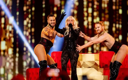 60a684fe9dfe8c37985fea8daea08df8